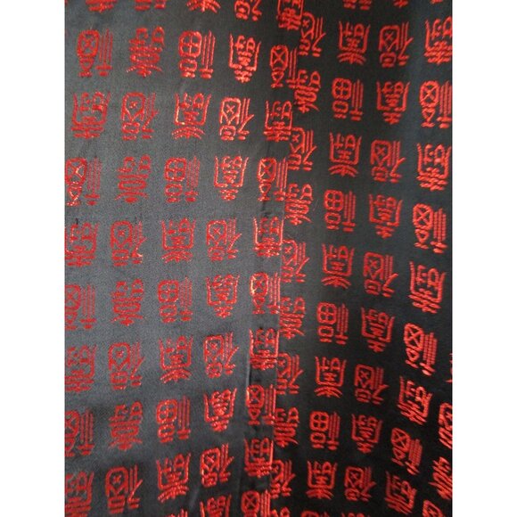 Kimono Style Robe Black Red Hanzi Funan Fu No Label Vintage EUC Sash Included - Picture 9 of 16